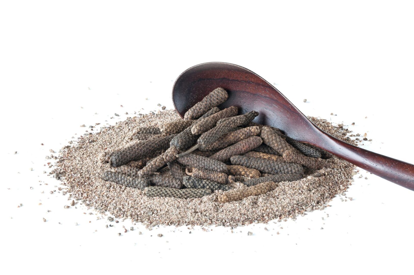 Whole and ground long pepper Afro Commodities